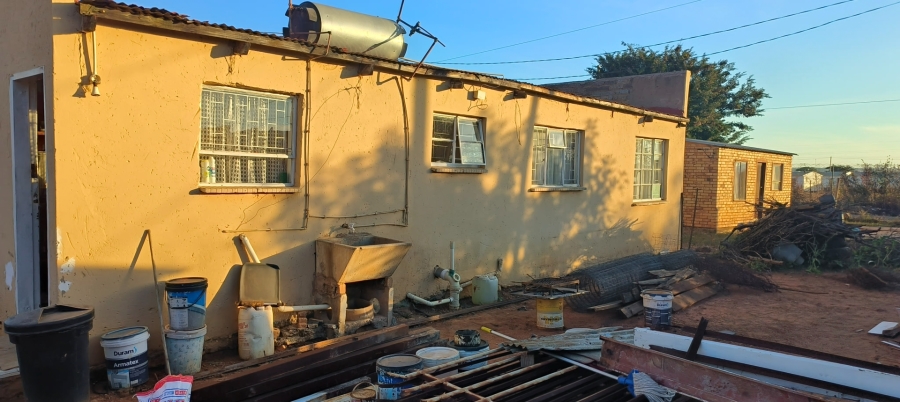 4 Bedroom Property for Sale in Jouberton North West